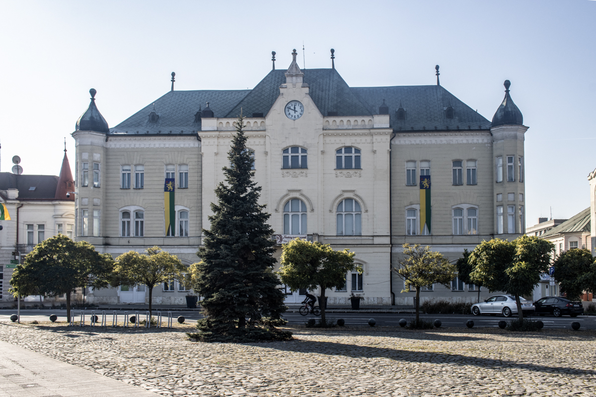 Levice